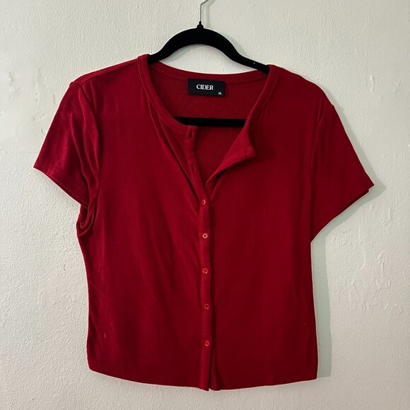 Short-Sleeved Button Down Top - Picture 4 of 6